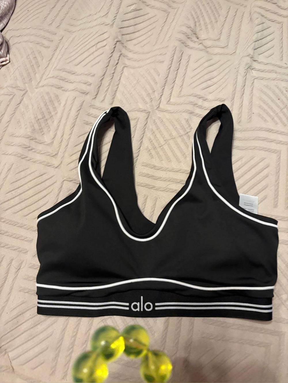 alo airbrush heart throb bra